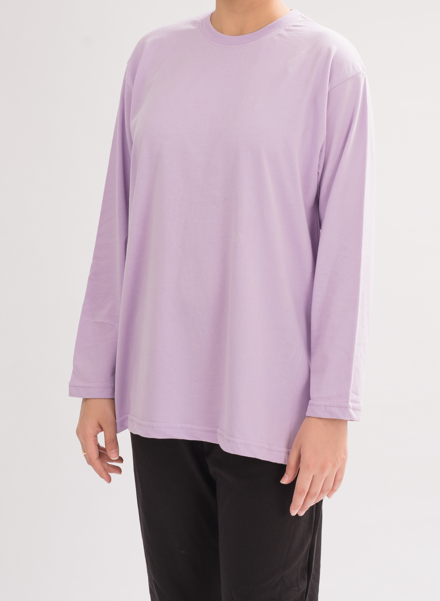 Women’s Oversized Crew Neck T-Shirt Dress in Lilac - Front View. Relaxed fit with long sleeves for a chic and comfortable look.